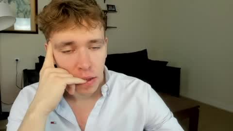 Snapshot of _pinktime chatting on 05.08.26 Henry online show from 05.08.26