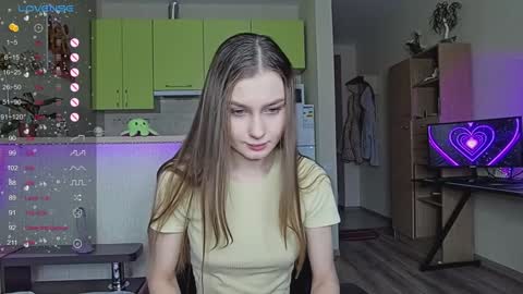 Snapshot of _pinkypie__ chatting on 12.21.24 Lili online show from 12.21.24