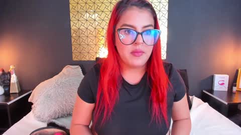 Snapshot of _poison_sweet chatting on 12.20.24 Laura online show from 12.20.24