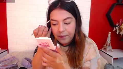 Laura online show from 12.01.25