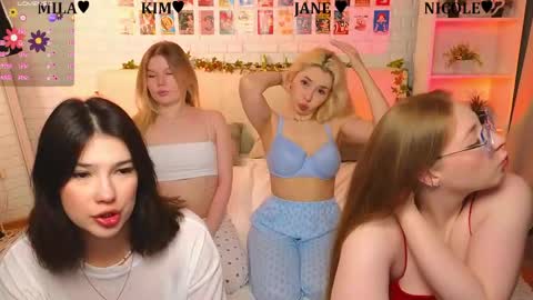 Snapshot of _ramune_ chatting on 06.01.26 Merlizz Eva Jane Mila Nicole left to right online show from 06.01.26