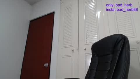 Alejandra  online show from 09.25.25