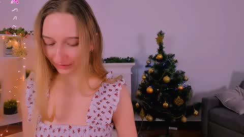 Snapshot of _ri_na_ chatting on 12.19.24 I am Rina online show from 12.19.24