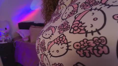 _rose_smith online show from 11.06.25