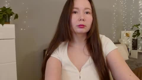 Snapshot of _rosie_cheeks_ chatting on 02.16.25 See you  online show from 02.16.25