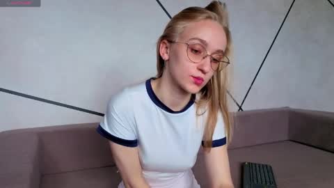 Snapshot of _ruby_kim chatting on 05.22.26 Ruby online show from 05.22.26
