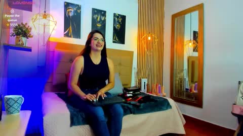 Snapshot of _samanthaa_foxx chatting on 09.30.25 SAMANTHA FOX online show from 09.30.25