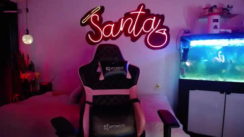 Snapshot of _santalove_ chatting on 01.17.25 SantaLove online show from 01.17.25