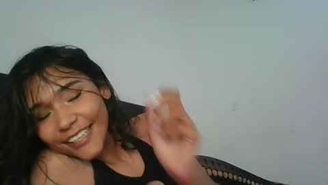 _sarahtomatto_ online show from 12.26.24