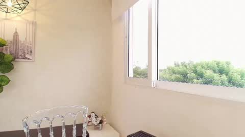 Sassy Girl online show from 10.04.25