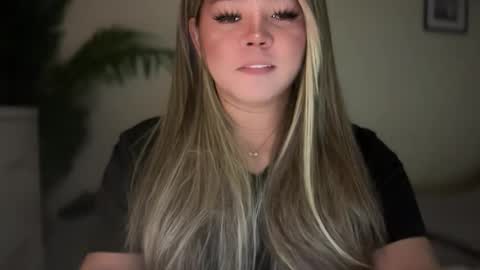 Snapshot of _seductive_jane chatting on 05.14.26 ENAJ online show from 05.14.26
