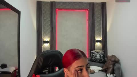 Selene online show from 02.10.25