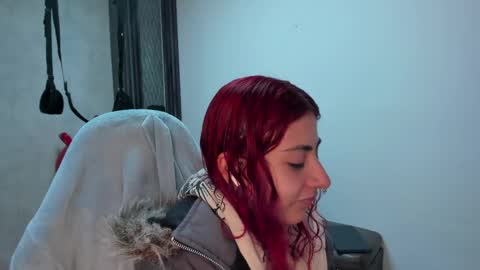 Snapshot of _selene_red chatting on 04.23.26 Selene online show from 04.23.26