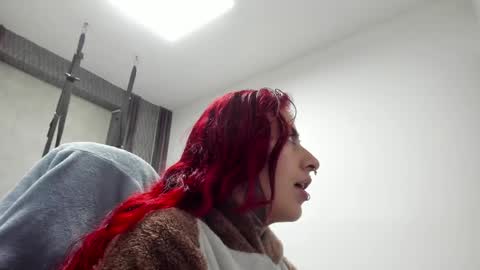 Snapshot of _selene_red chatting on 04.28.26 Selene online show from 04.28.26