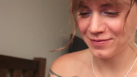 Snapshot of _sensualia_ chatting on 01.16.25 Lia online show from 01.16.25