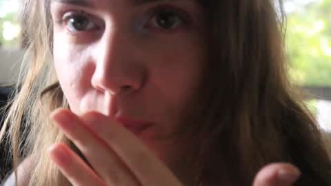 Snapshot of _sensualia_ chatting on 01.24.25 Lia online show from 01.24.25