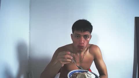 Juan Pablo-independent model online show from 11.24.25