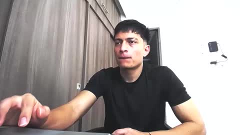 Juan Pablo-independent model online show from 04.19.26