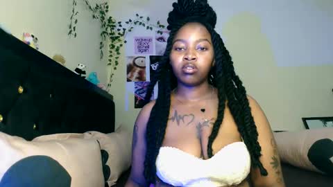 Snapshot of _sexysquirter chatting on 04.22.26 _sexysquirter online show from 04.22.26
