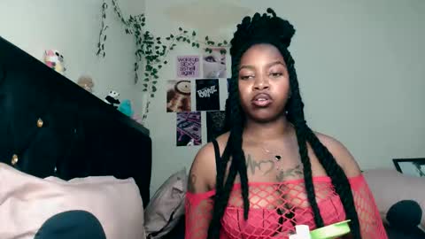 Snapshot of _sexysquirter chatting on 04.30.26 _sexysquirter online show from 04.30.26