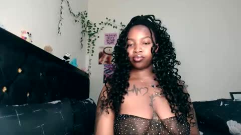 Snapshot of _sexysquirter chatting on 05.14.26 _sexysquirter online show from 05.14.26