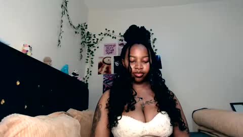 Snapshot of _sexysquirter chatting on 05.25.26 _sexysquirter online show from 05.25.26