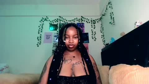 Snapshot of _sexysquirter chatting on 07.22.26 _sexysquirter online show from 07.22.26