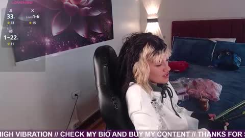 Snapshot of _sharlotte777 chatting on 02.12.25 _sharlotte777 online show from 02.12.25