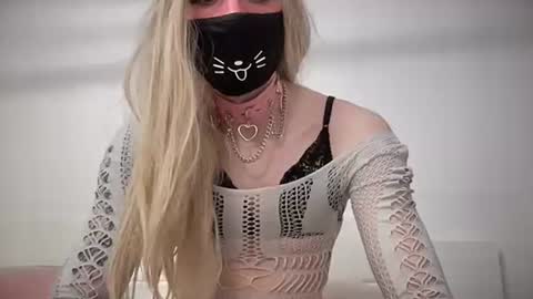 Snapshot of _sissy_michelle chatting on 02.21.26 _sissy_michelle online show from 02.21.26