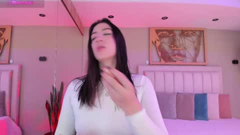 Snapshot of _sofia_cruz chatting on 11.20.25 640 200 online show from 11.20.25