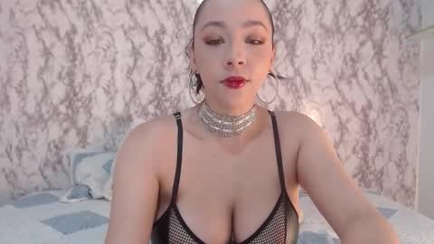 Snapshot of _sofiaparker_ chatting on 12.04.24 Sofia Parker online show from 12.04.24