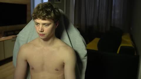 OLIVERpvt is open online show from 02.02.26