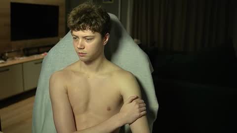 OLIVERpvt is open online show from 02.14.26