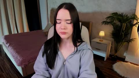 Brittany online show from 09.12.25