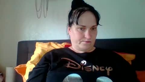 Snapshot of _squirty_pussyyy_ chatting on 06.06.26 Melisa online show from 06.06.26