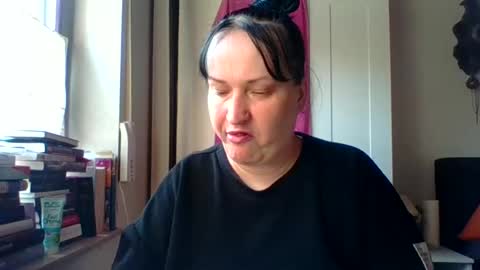 Snapshot of _squirty_pussyyy_ chatting on 06.19.26 Melisa online show from 06.19.26