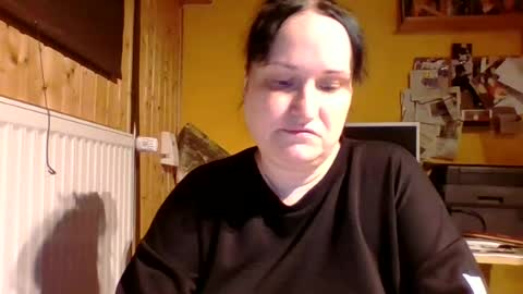Snapshot of _squirty_pussyyy_ chatting on 06.24.26 Melisa online show from 06.24.26