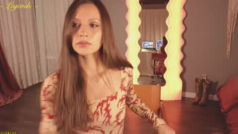 Snapshot of _stella_rose_ chatting on 02.05.25 Stella online show from 02.05.25