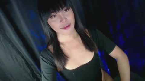 Eilachloe online show from 12.13.24