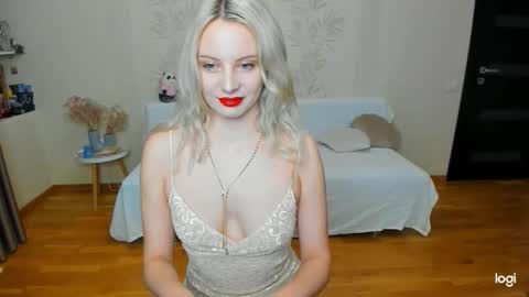 Snapshot of _sweet_addiction_ chatting on 09.23.25 Marie online show from 09.23.25