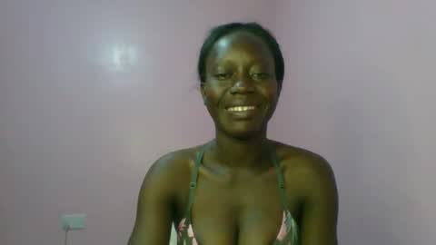 Snapshot of _sweet_gabriella chatting on 09.30.25 Gabriella online show from 09.30.25
