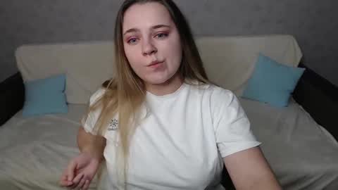 Snapshot of _sweet_lana_ chatting on 12.03.24 Lana online show from 12.03.24