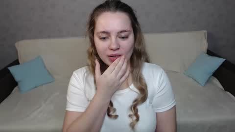 Snapshot of _sweet_lana_ chatting on 12.16.24 Lana online show from 12.16.24