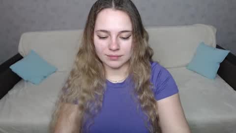 Snapshot of _sweet_lana_ chatting on 12.27.24 Lana online show from 12.27.24