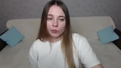 Snapshot of _sweet_lana_ chatting on 01.14.25 Lana online show from 01.14.25