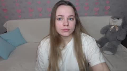 Snapshot of _sweet_lana_ chatting on 02.16.25 Lana online show from 02.16.25