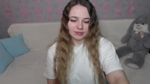 Snapshot of _sweet_lana_ chatting on 02.18.25 Lana online show from 02.18.25