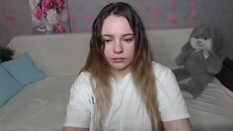 Snapshot of _sweet_lana_ chatting on 02.19.25 Lana online show from 02.19.25