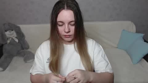 Snapshot of _sweet_lana_ chatting on 03.11.25 Lana online show from 03.11.25