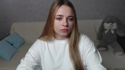 Snapshot of _sweet_lana_ chatting on 10.10.25 Lana online show from 10.10.25